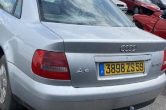 Attelage (boule de remorquage) AUDI A4 1