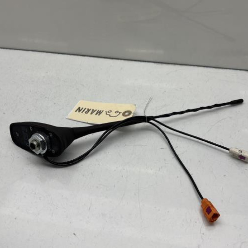 Antenne PEUGEOT 208 2 Photo n°1