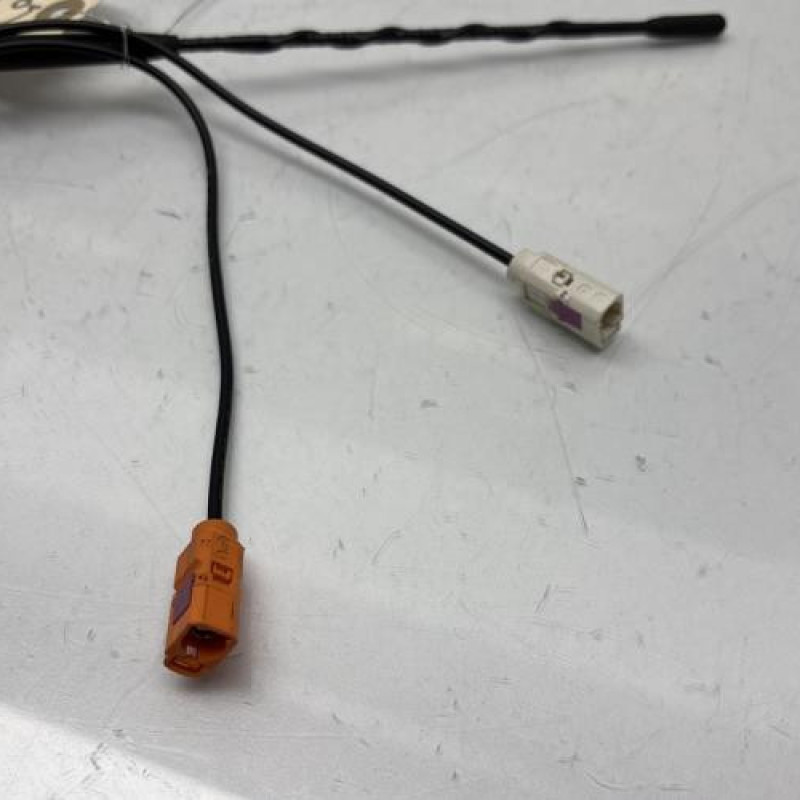 Antenne PEUGEOT 208 2 Photo n°3