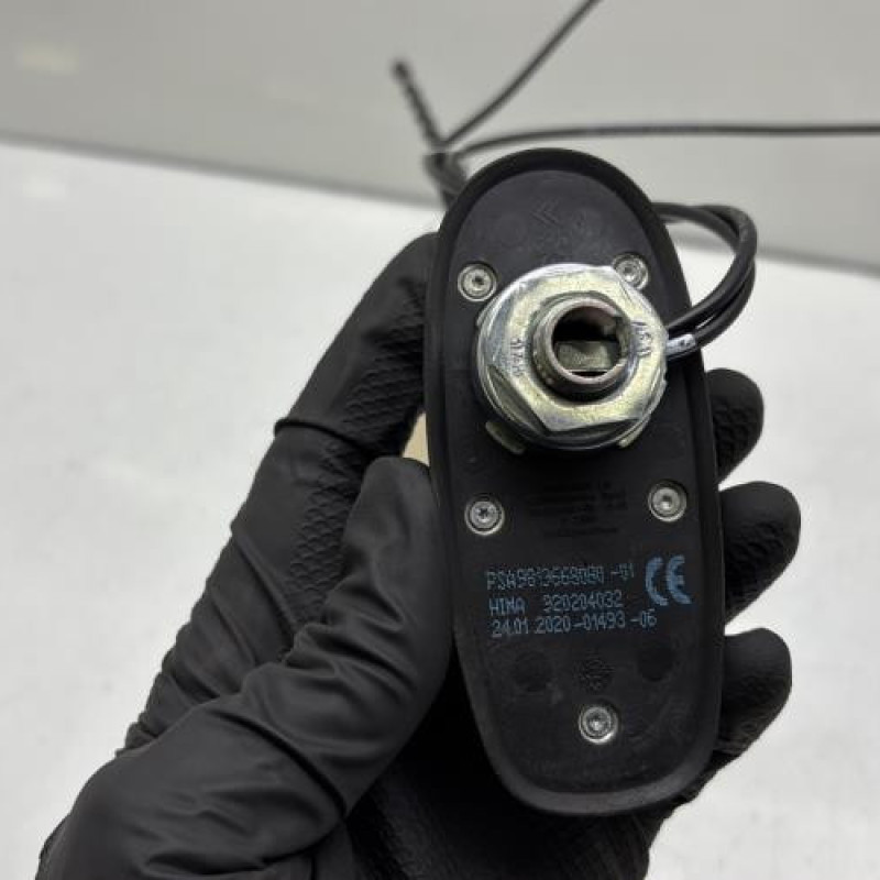 Antenne PEUGEOT 208 2 Photo n°4