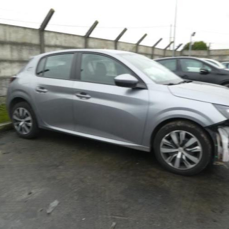 Antenne PEUGEOT 208 2 Photo n°17