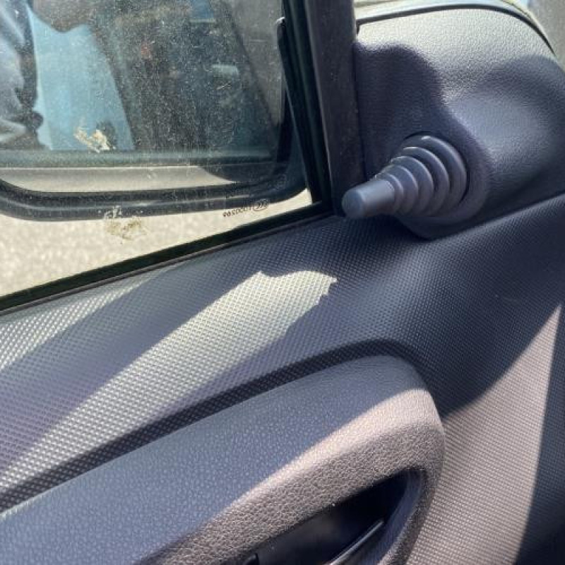 Antenne PEUGEOT PARTNER 2 Photo n°13