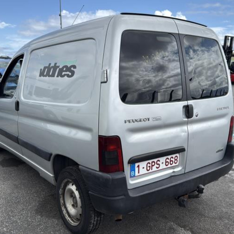 Antenne PEUGEOT PARTNER 1 Photo n°7