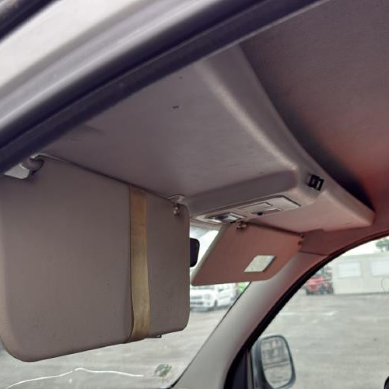 Antenne PEUGEOT PARTNER 1 Photo n°9