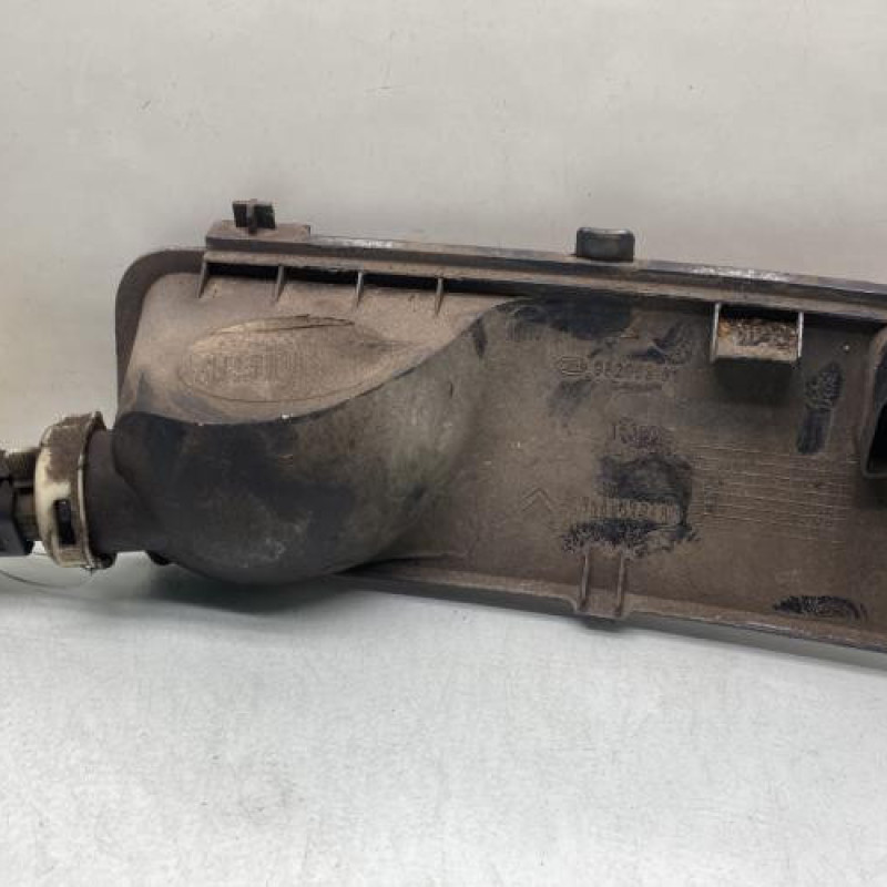 Anti brouillard arriere gauche CITROEN C4 PICASSO 1 Photo n°3