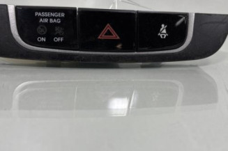 Bouton de warning HYUNDAI IX 35 Photo n°1