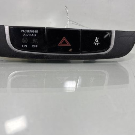 Bouton de warning HYUNDAI IX 35 Photo n°1