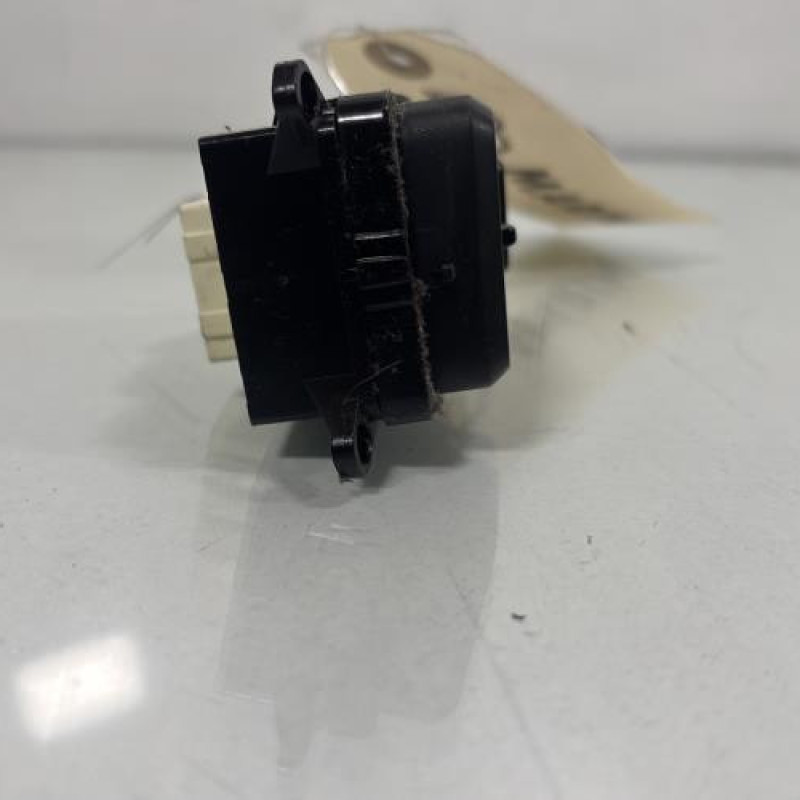 Commande retroviseurs HYUNDAI IX 35 Photo n°3