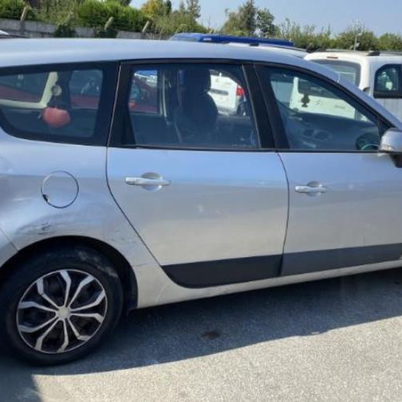 Demarreur RENAULT GRAND SCENIC 3 Photo n°8