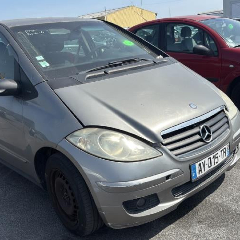 Aile avant droit MERCEDES CLASSE A 169 Photo n°7
