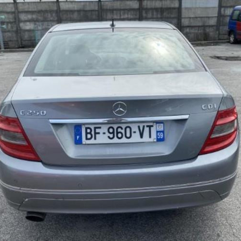 Crochet de remorquage MERCEDES CLASSE C 204 Photo n°6