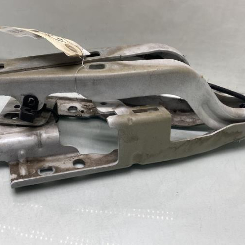 Charniere de capot PEUGEOT 5008 1 Photo n°2