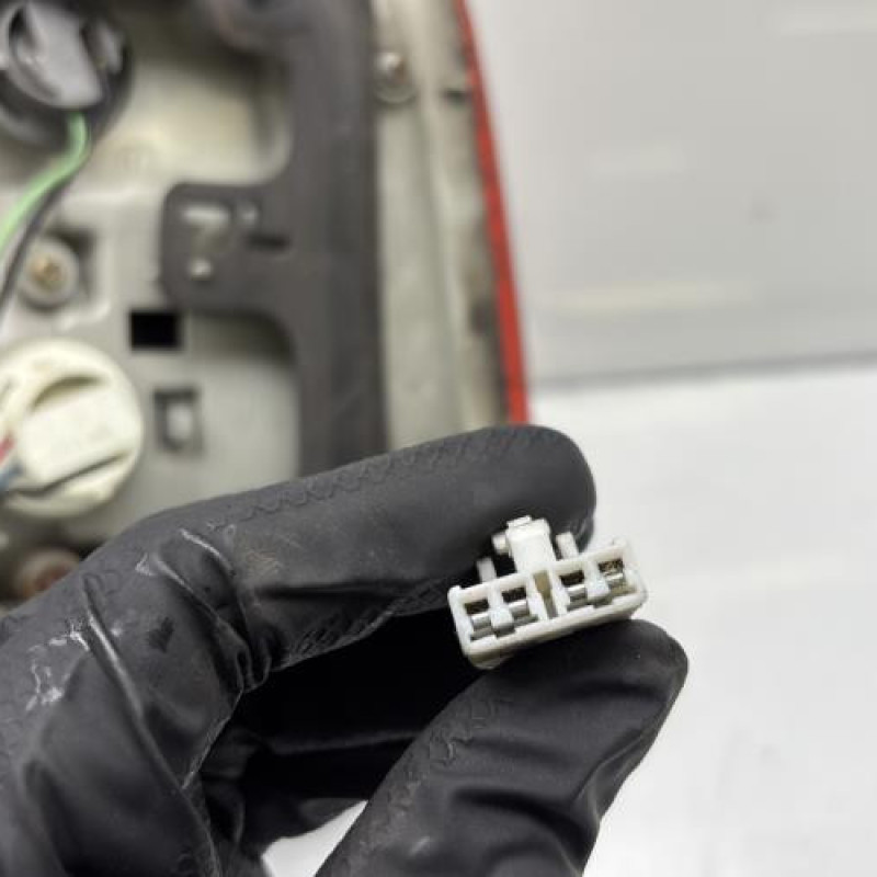 Feu arriere principal gauche (feux) KIA CARENS 2 Photo n°5