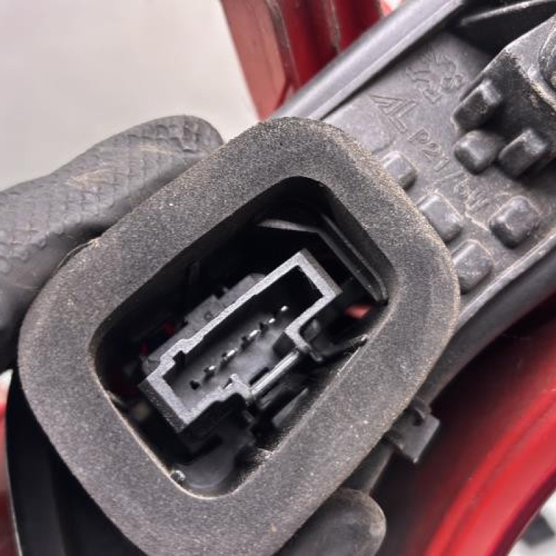 Feu arriere principal gauche (feux) PEUGEOT 3008 1 Photo n°4