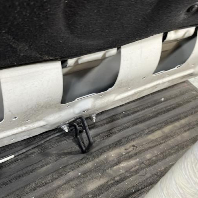 Capot MERCEDES CLASSE A 176 Photo n°7