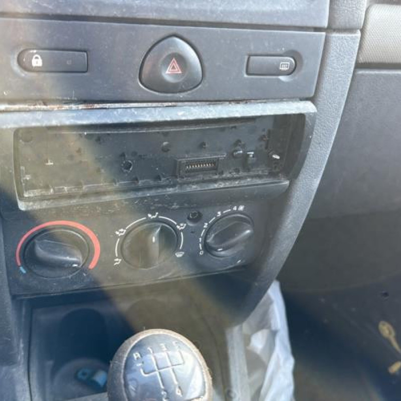 Capot RENAULT CLIO 2 Photo n°18