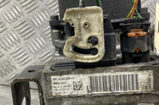 Pompe de direction PEUGEOT 3008 1