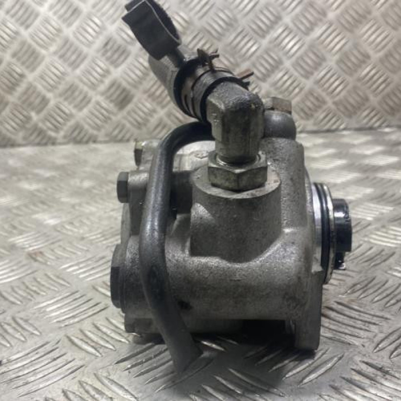 Pompe de direction RENAULT MASTER 2 Photo n°2