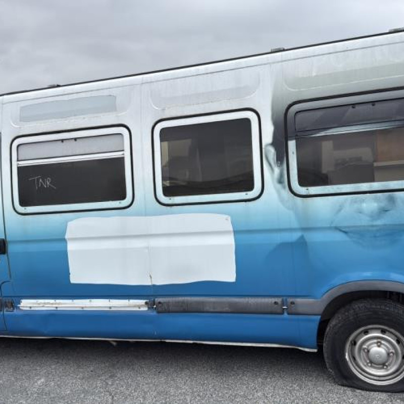 Pompe de direction RENAULT MASTER 2 Photo n°9