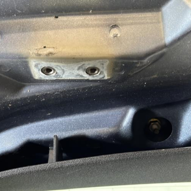 Malle/Hayon arriere CITROEN C4 1 Photo n°7