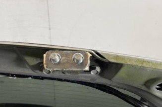 Malle/Hayon arriere TOYOTA AVENSIS 3