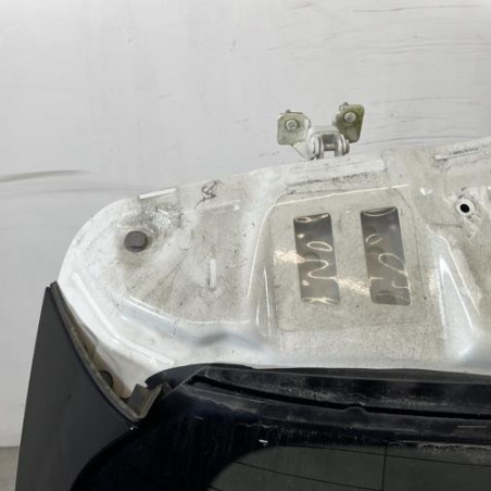 Malle/Hayon arriere MERCEDES CLASSE A 176