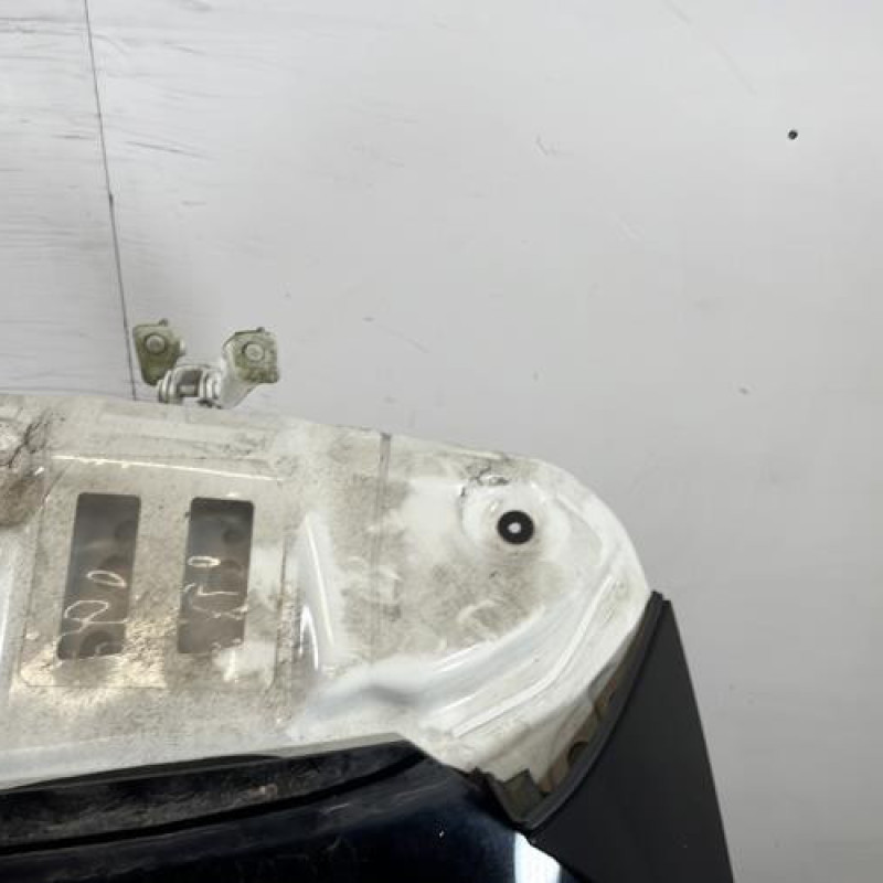 Malle/Hayon arriere MERCEDES CLASSE A 176 Photo n°4