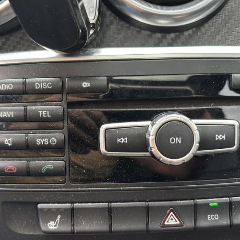 Pretensionneur de ceinture avant gauche MERCEDES CLASSE A 176 Photo n°11