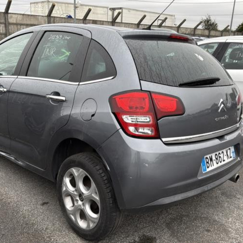 Pare choc arriere CITROEN C3 2 Photo n°12