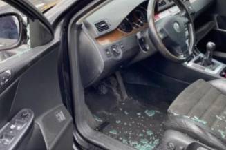 Feu arriere principal gauche (feux) VOLKSWAGEN PASSAT 5