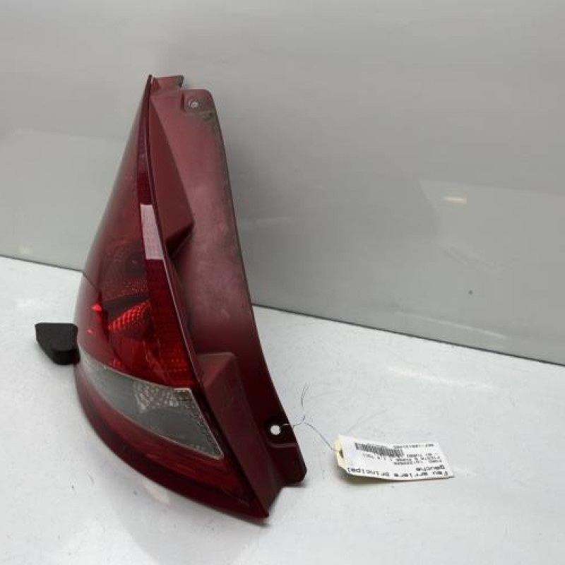 Feu arriere principal gauche (feux) FORD FIESTA 6 Photo n°3