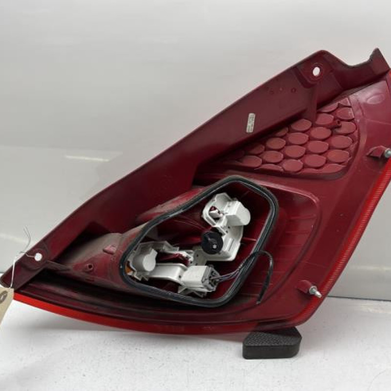 Feu arriere principal gauche (feux) FORD FIESTA 6 Photo n°4