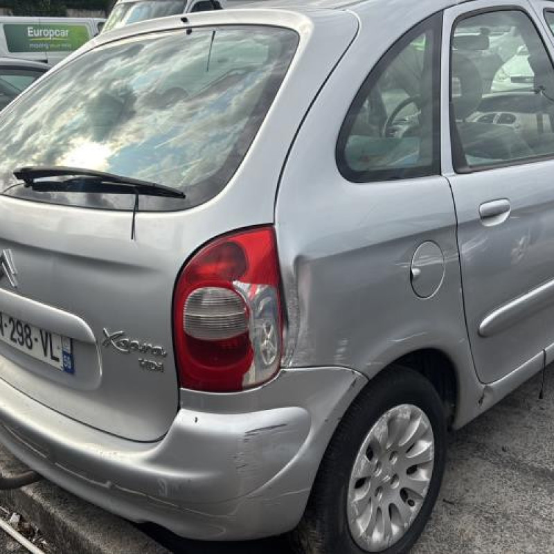 Feu arriere principal gauche (feux) CITROEN XSARA PICASSO Photo n°11