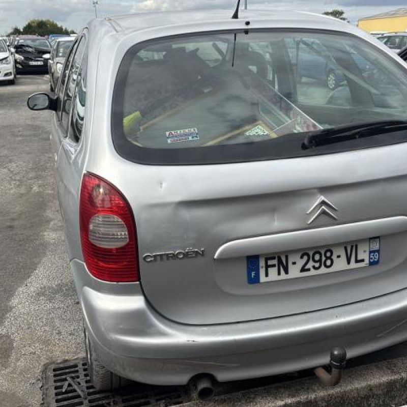 Feu arriere principal gauche (feux) CITROEN XSARA PICASSO Photo n°14