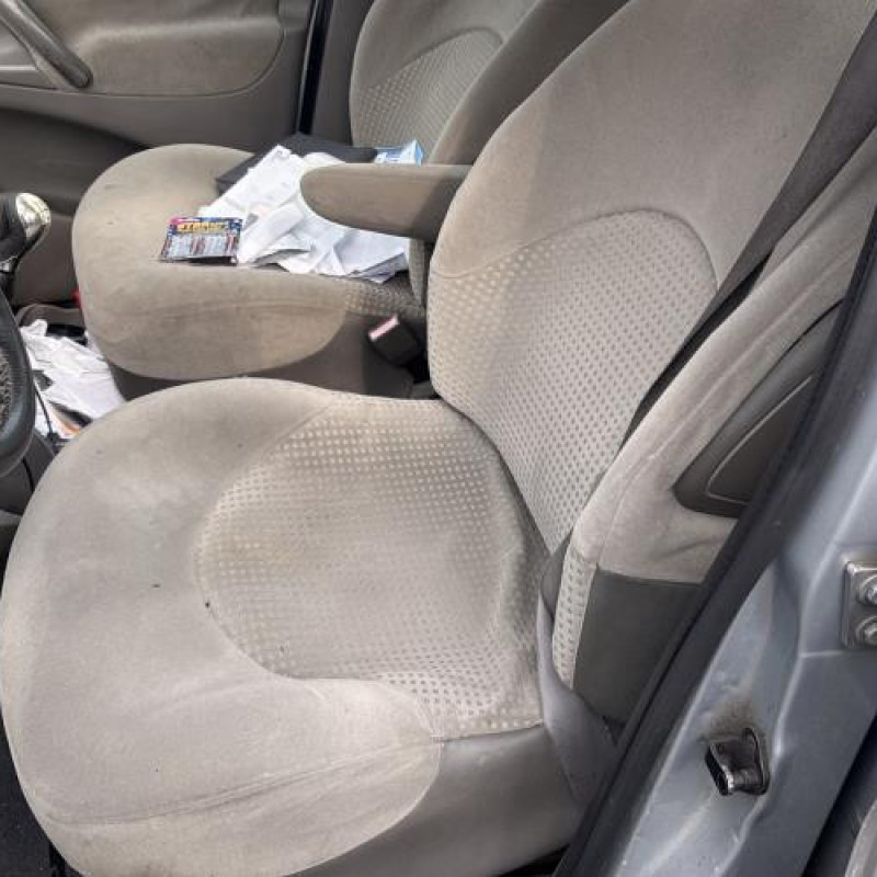 Feu arriere principal gauche (feux) CITROEN XSARA PICASSO Photo n°18