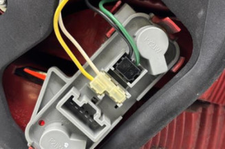 Feu arriere principal gauche (feux) TOYOTA YARIS 2