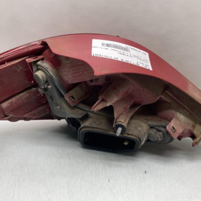 Feu arriere principal droit (feux) PEUGEOT 207 Photo n°2