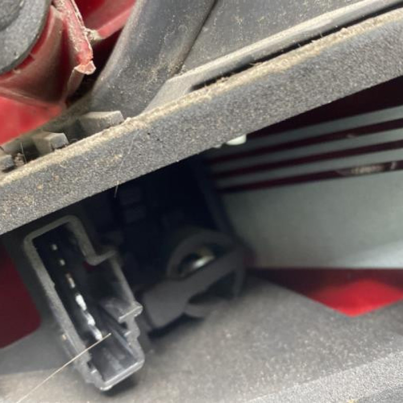 Feu arriere principal gauche (feux) PEUGEOT 207 Photo n°4