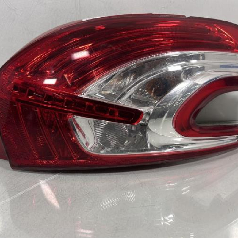 Feu arriere principal droit (feux) PEUGEOT 208 1 Photo n°1