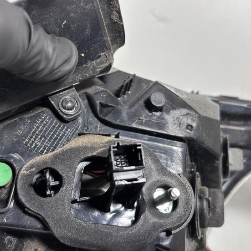 Feu arriere principal gauche (feux) PEUGEOT 308 2 Photo n°3