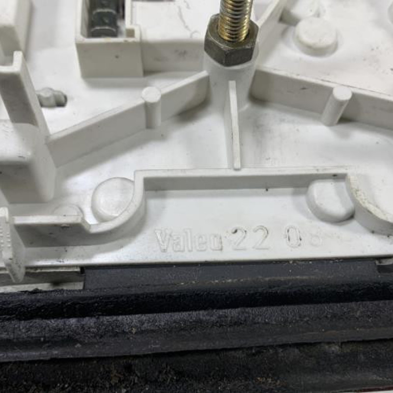 Feu arriere principal droit (feux) PEUGEOT 205 Photo n°4