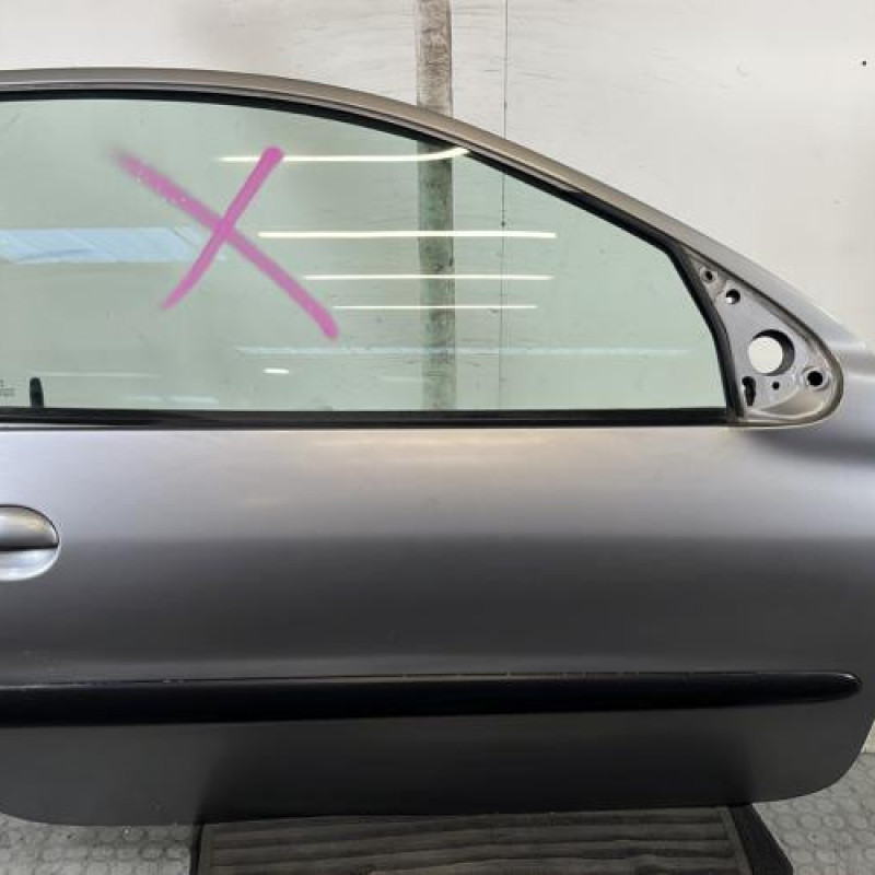 Porte avant droit PEUGEOT 206 Photo n°1