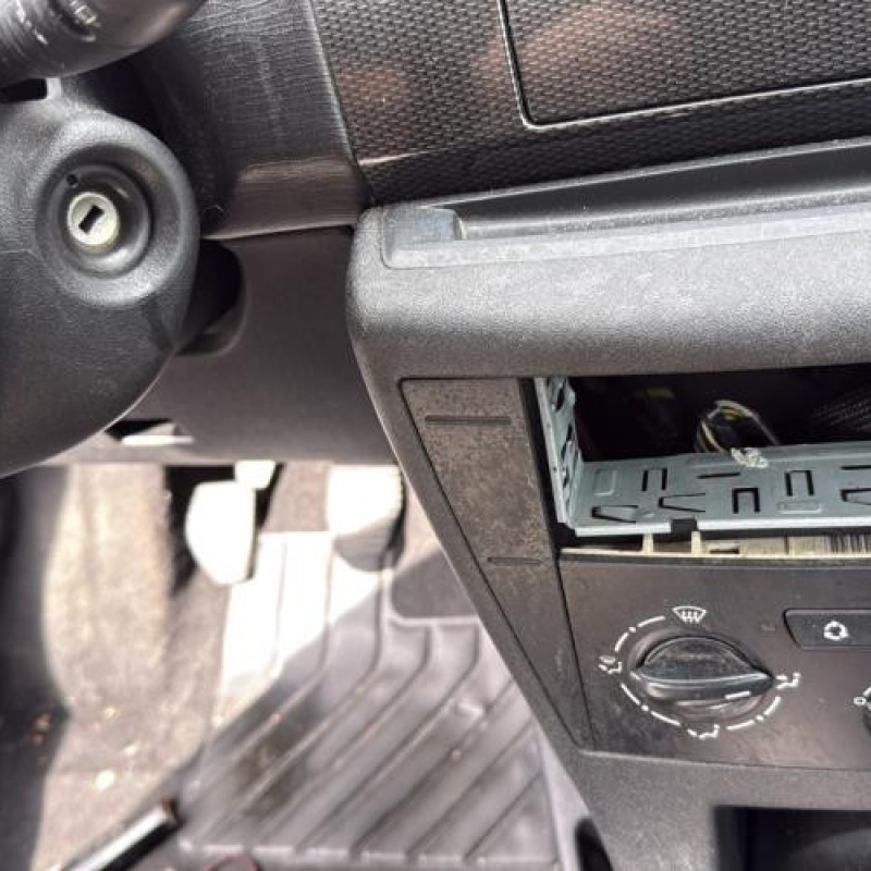 Pare choc avant CITROEN C4 1 Photo n°19