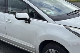 Poignee porte avant droit PEUGEOT 5008 1