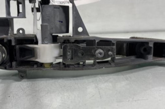 Poignee porte avant gauche PEUGEOT 5008 1