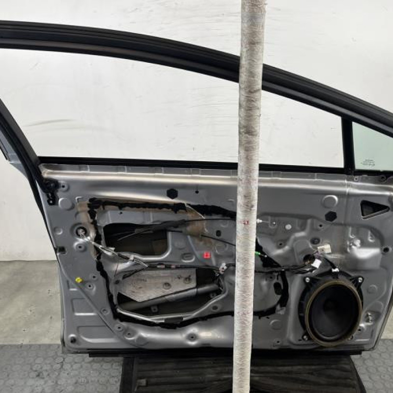 Porte avant gauche TOYOTA AVENSIS 3 Photo n°10