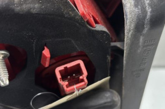 Feu arriere secondaire droit (feux) PEUGEOT 3008 1