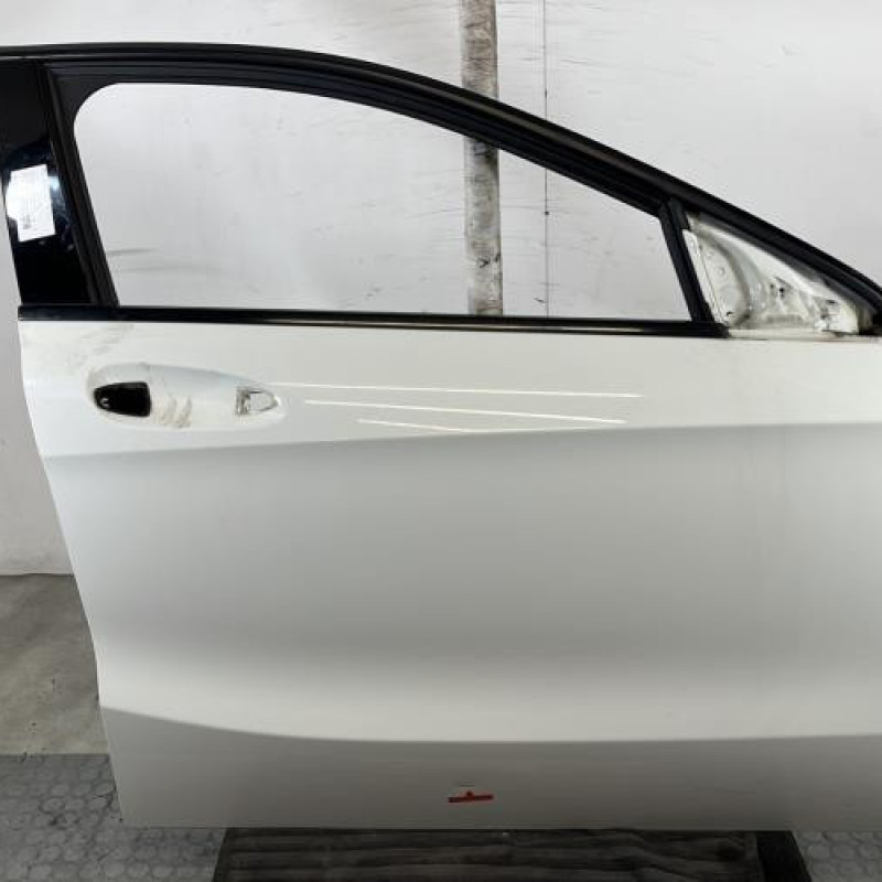 Porte avant droit MERCEDES CLASSE A 176 Photo n°1