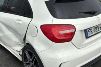 Porte avant droit MERCEDES CLASSE A 176