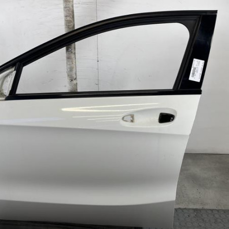 Porte avant gauche MERCEDES CLASSE A 176 Photo n°1